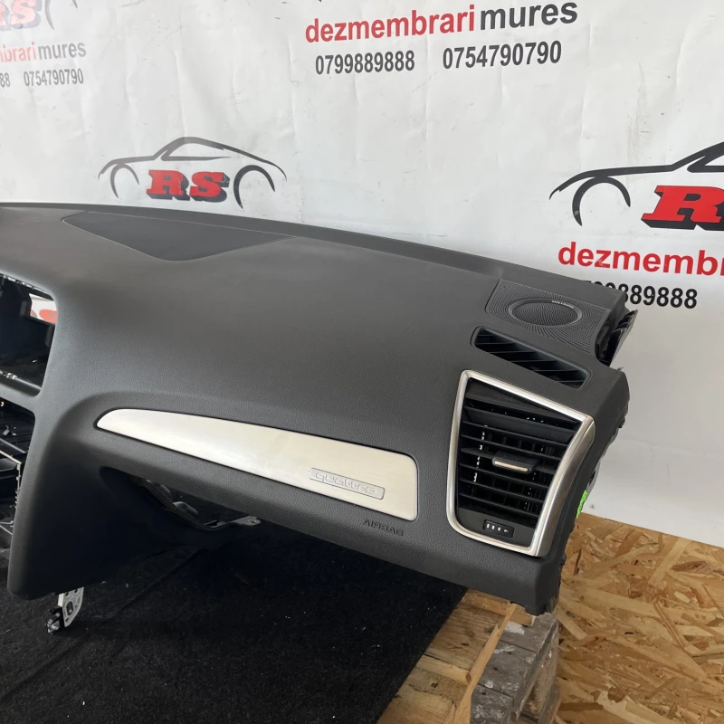 Plansa bord / Audi Q5 8R 2012 / Interior