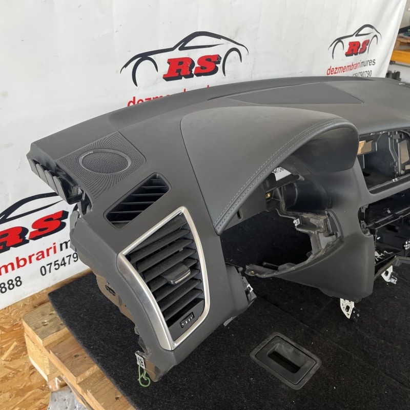 Plansa bord / Audi Q5 8R 2012 / Interior