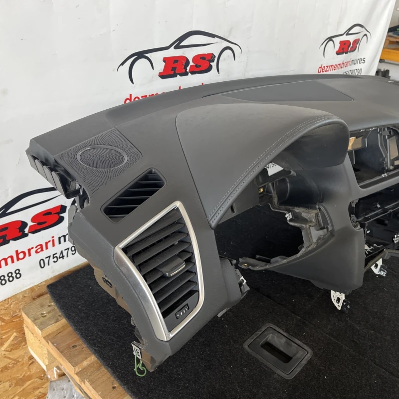 Plansa bord / Audi Q5 8R 2012 / Interior
