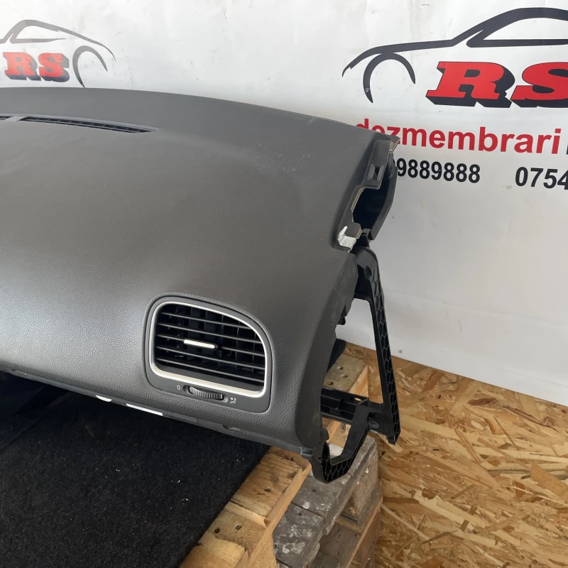 Plansa bord / Volkswagen Golf MK6 2011 / Interior