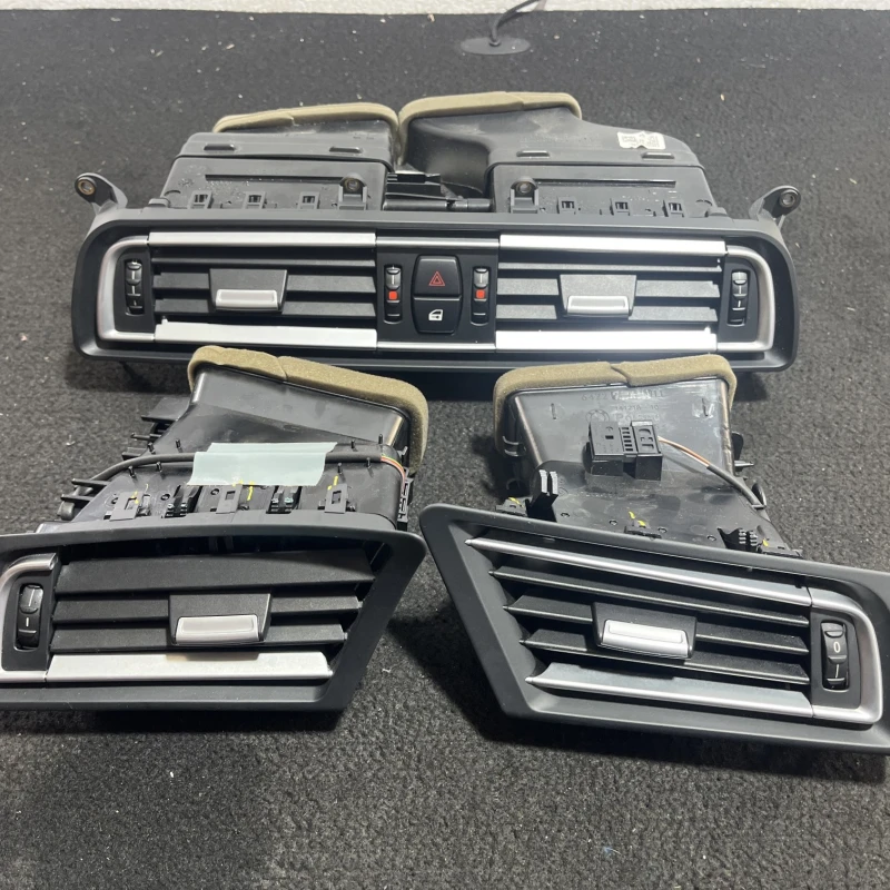 Grila aer bord BMW 