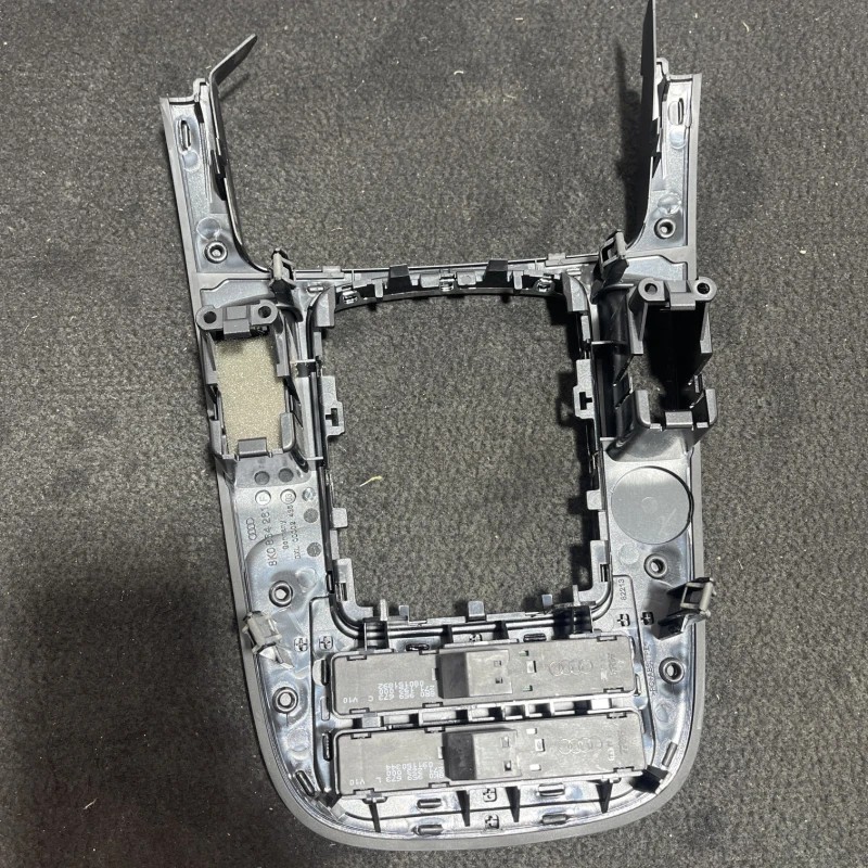 Butoane consola centrala / Audi Q5 8R 2012 / Interior