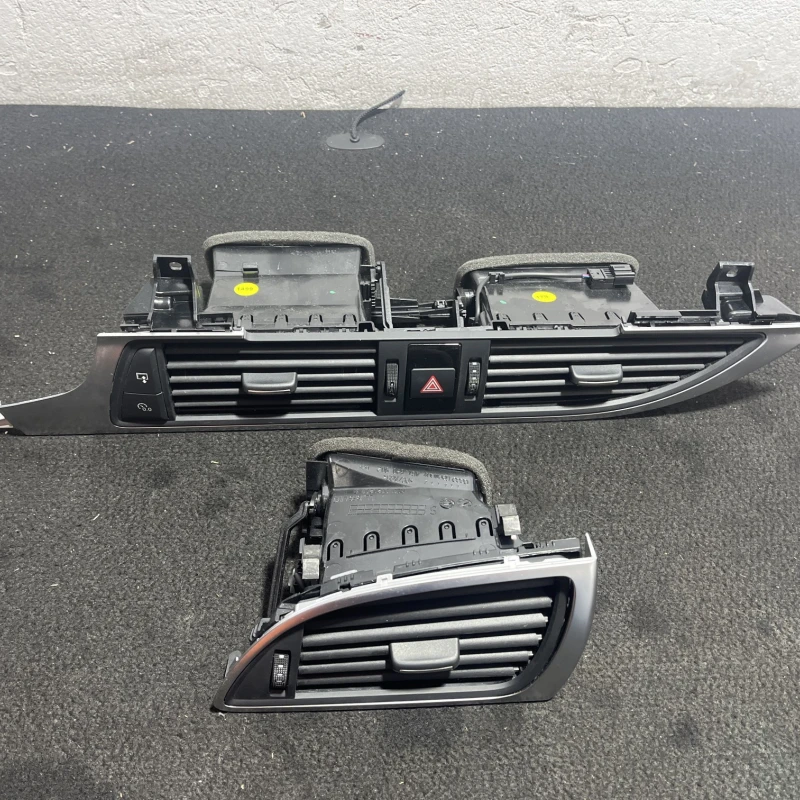 Grila aer bord Audi 