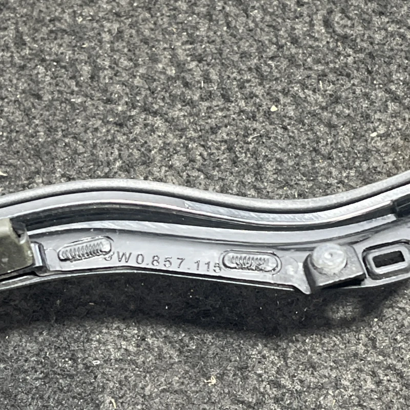 Ornament trim ceas bord / Audi A4 B9 2016 / Interior
