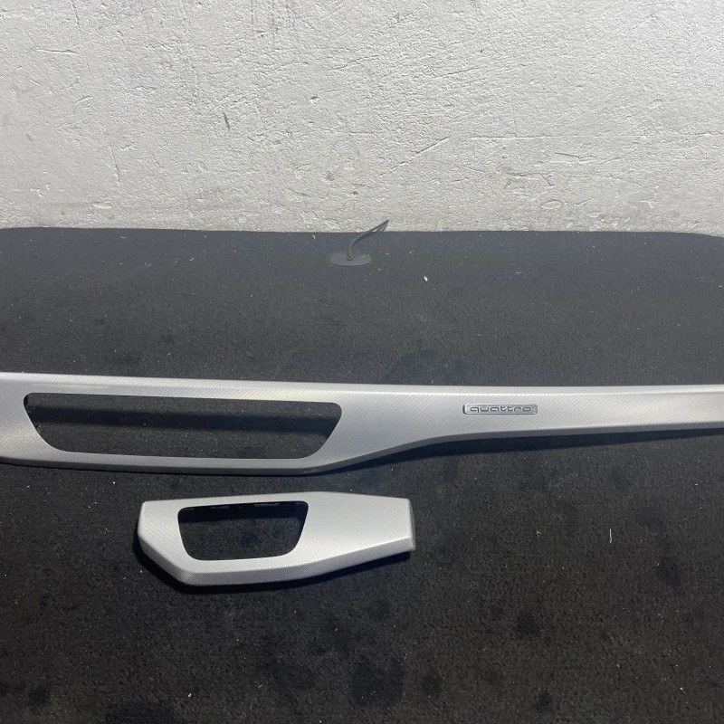 Ornament trim bord Audi A4 B9 2016