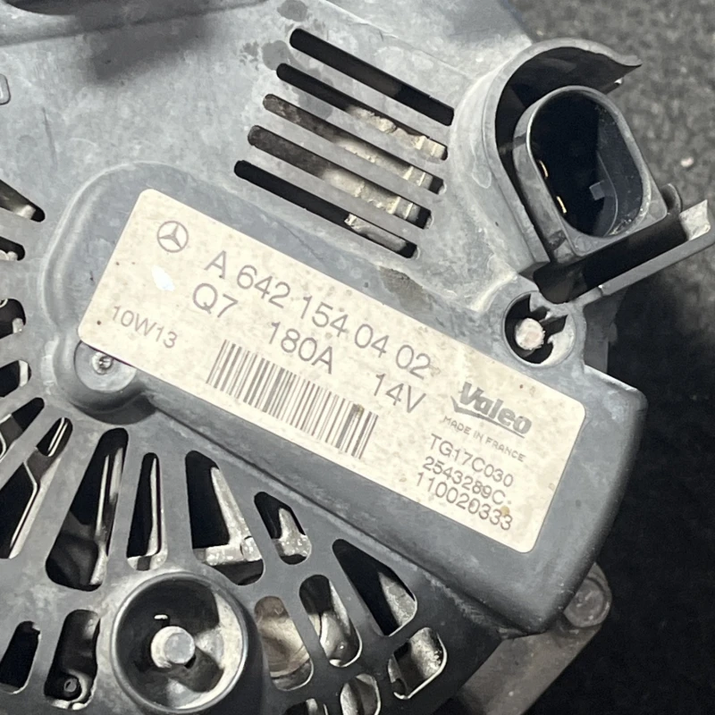 Alternator / Mercedes-Benz R Class W251 facelift 2011 / Motor, racire si evacuare