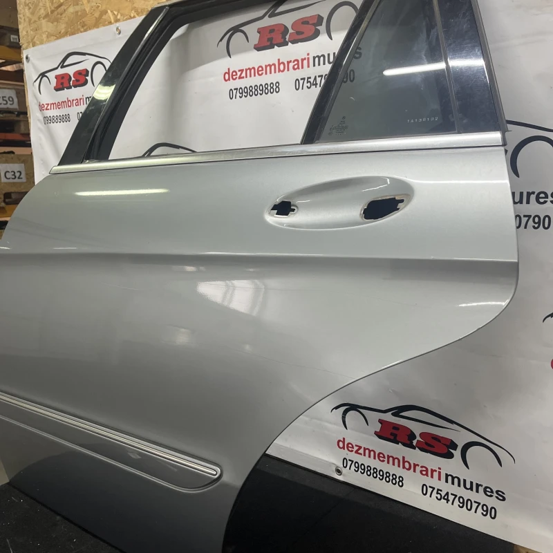 Usa stanga spate / Mercedes-Benz R Class W251 facelift 2011 / Caroserie, oglinzi si faruri
