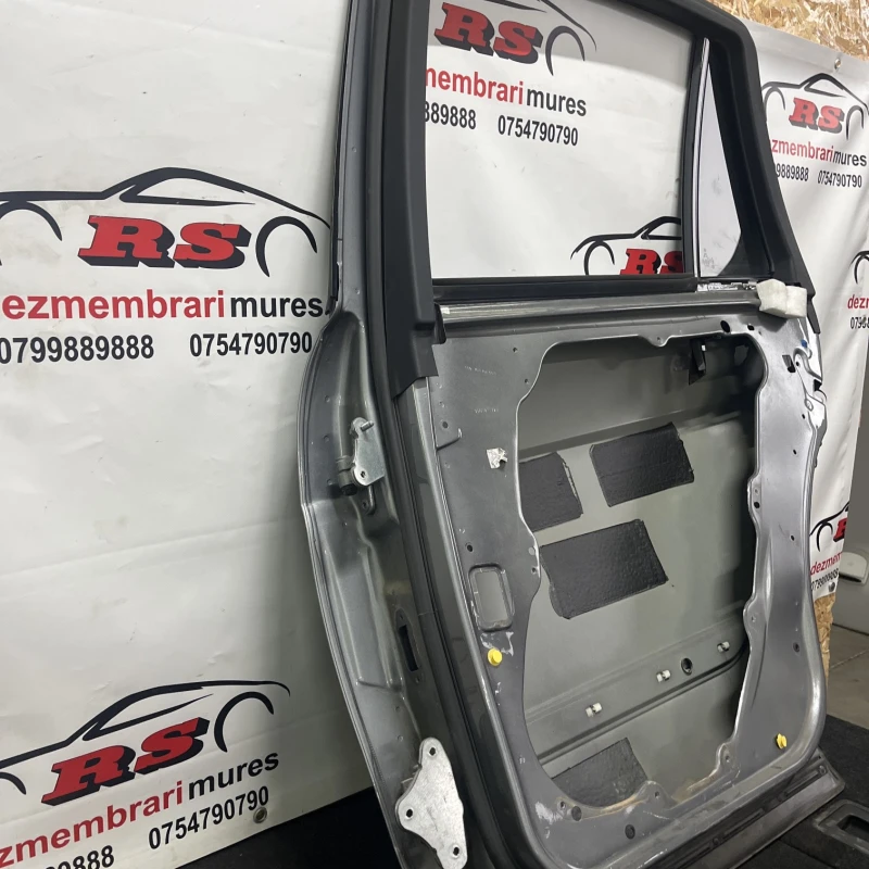 Usa dreapta spate / Mercedes-Benz R Class W251 facelift 2011 / Caroserie, oglinzi si faruri