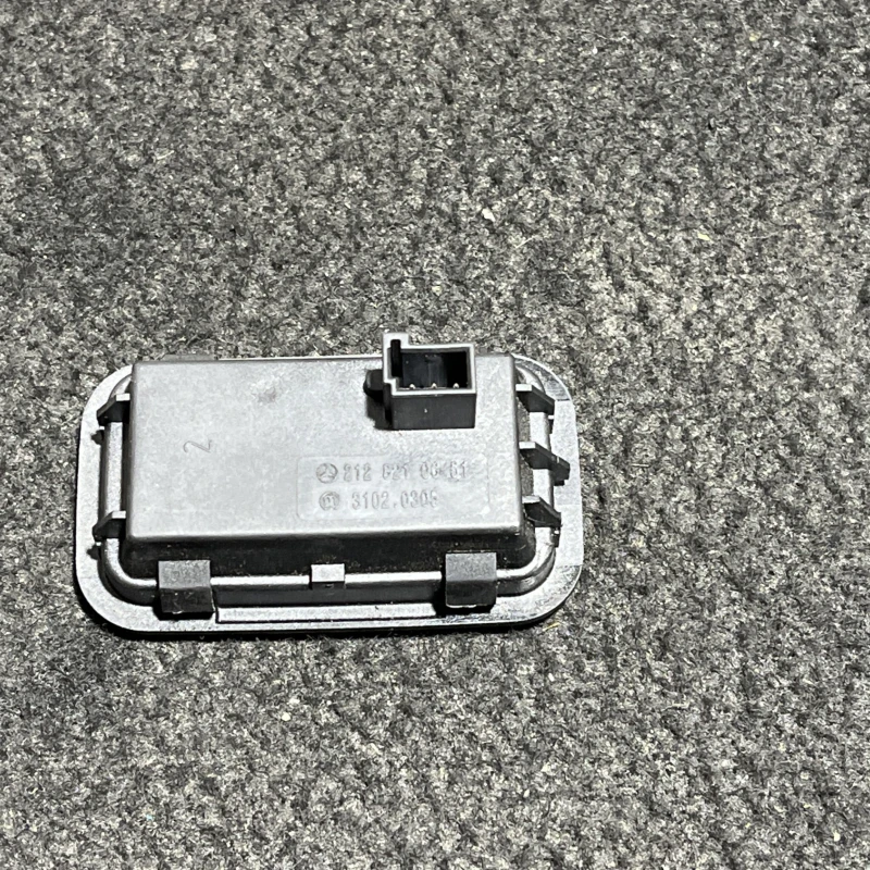 Buton deschidere haion / Mercedes-Benz R Class W251 facelift 2011 / Interior