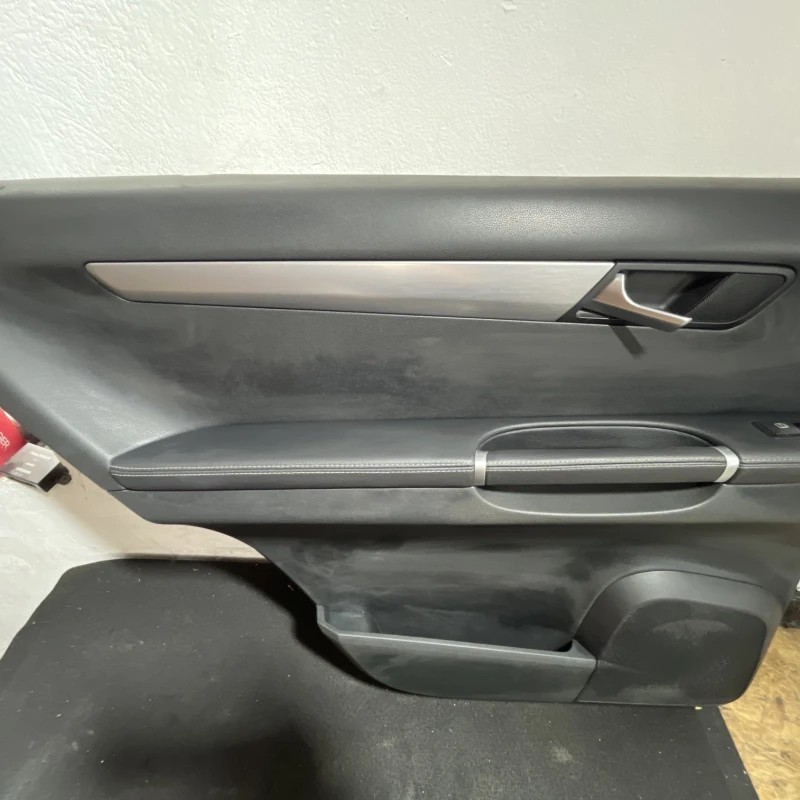 Panou tapiterie usa stanga spate / Mercedes-Benz R Class W251 facelift 2011 / Interior