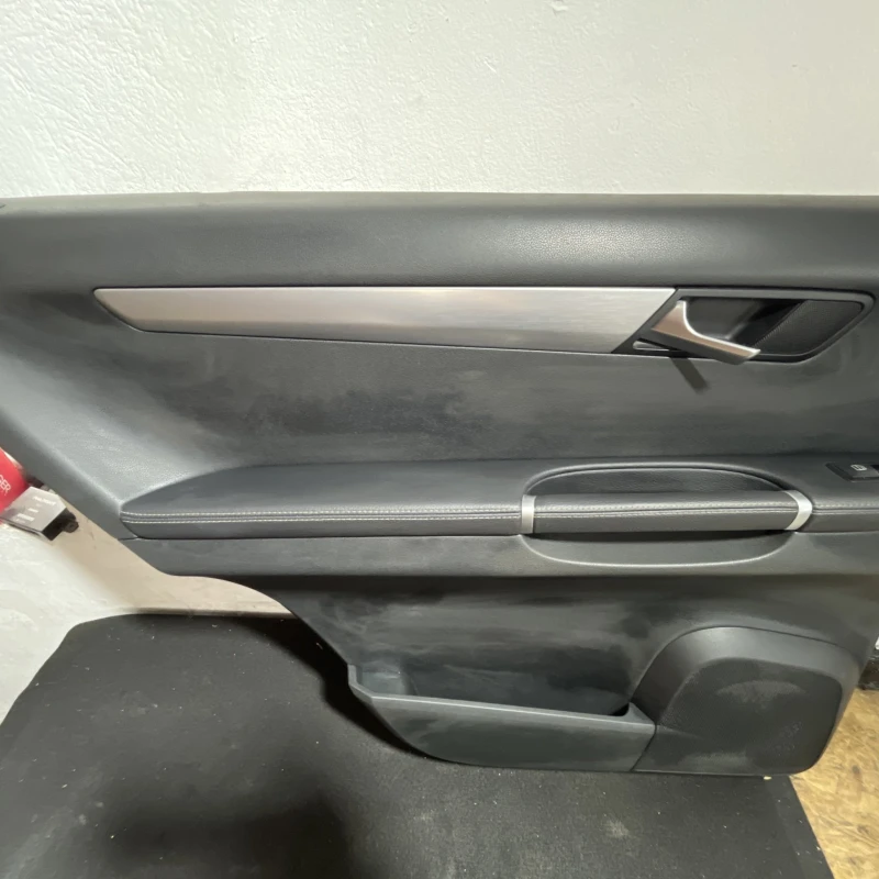 Panou tapiterie usa stanga spate / Mercedes-Benz R Class W251 facelift 2011 / Interior