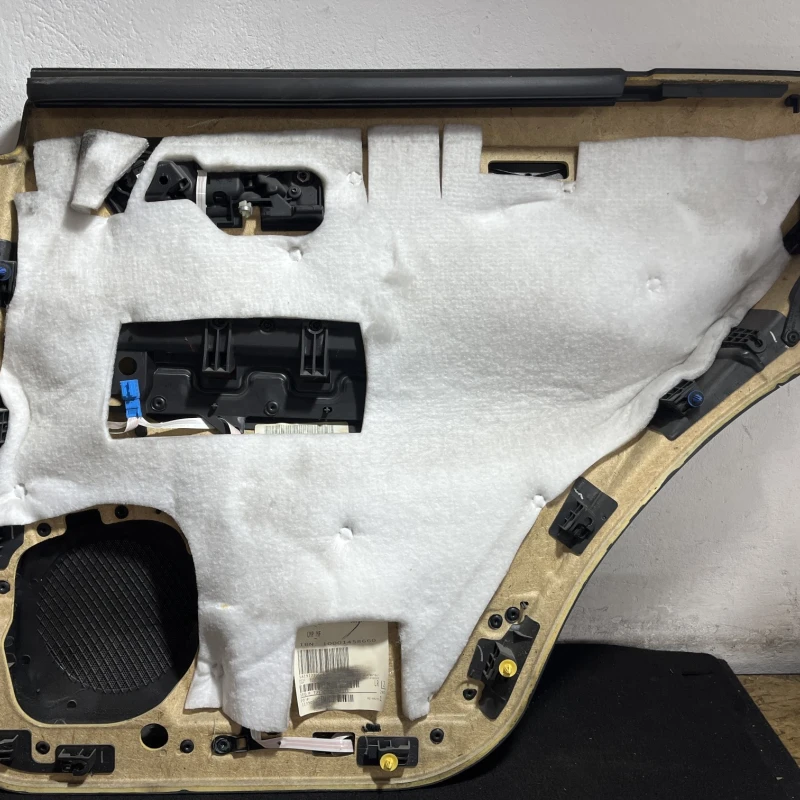 Panou tapiterie usa stanga spate / Mercedes-Benz R Class W251 facelift 2011 / Interior