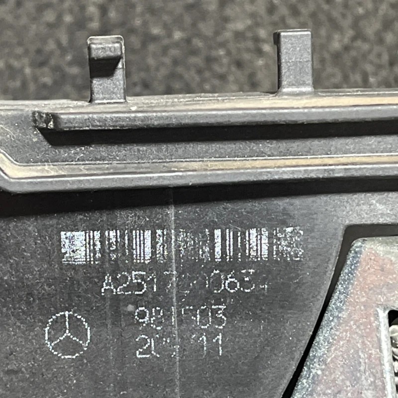 Maner usa dreapta spate / Mercedes-Benz R Class W251 facelift 2011 / Caroserie, oglinzi si faruri