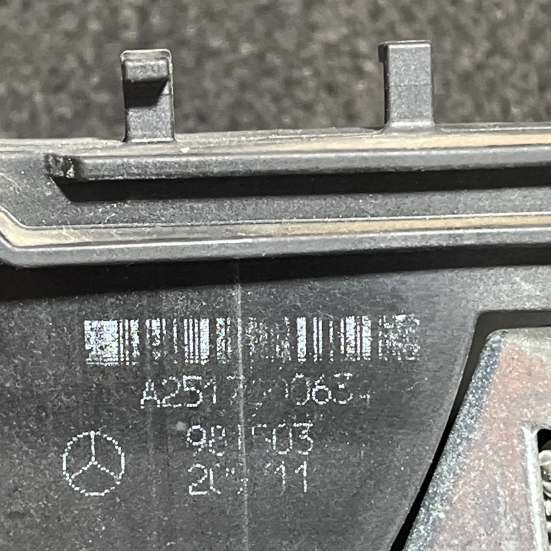 Maner usa dreapta spate / Mercedes-Benz R Class W251 facelift 2011 / Caroserie, oglinzi si faruri