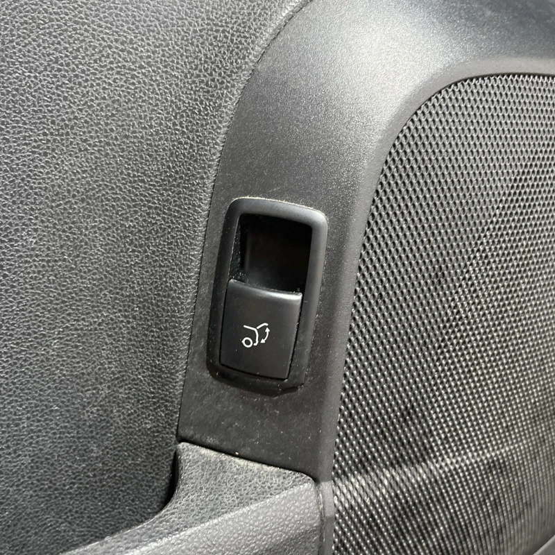 Panou tapiterie usa stanga fata / Mercedes-Benz R Class W251 facelift 2011 / Interior