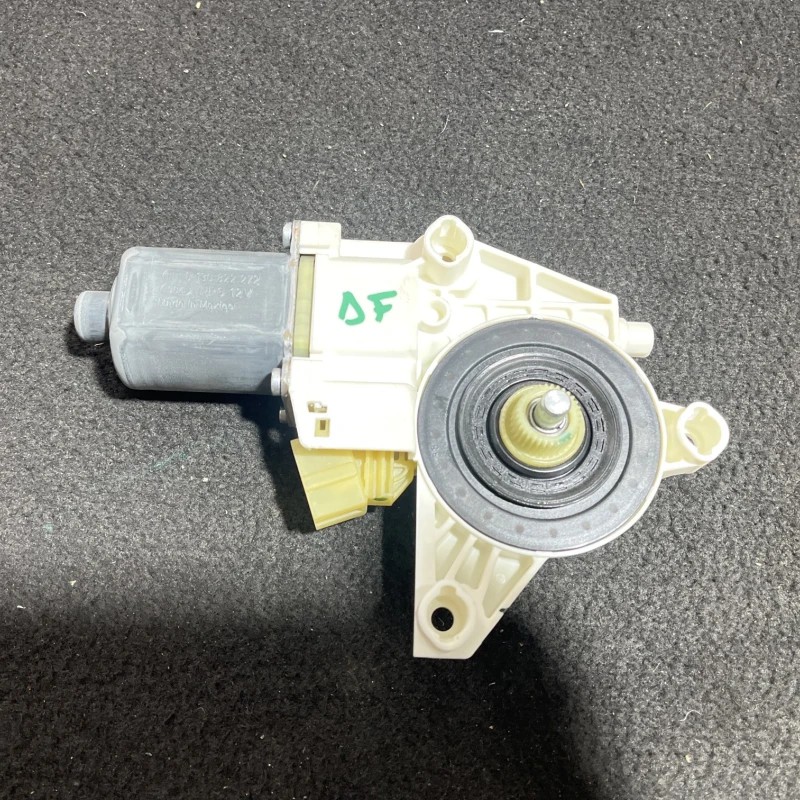 Motoras geam dreapta fata Mercedes-Benz R Class W251 facelift 2011