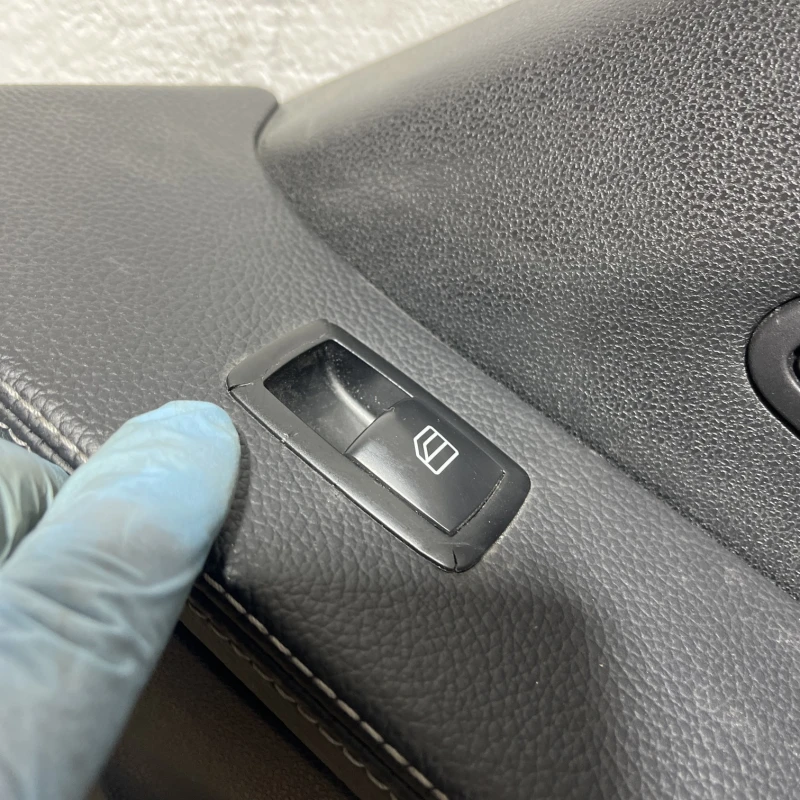 Panou tapiterie usa dreapta fata / Mercedes-Benz R Class W251 facelift 2011 / Interior