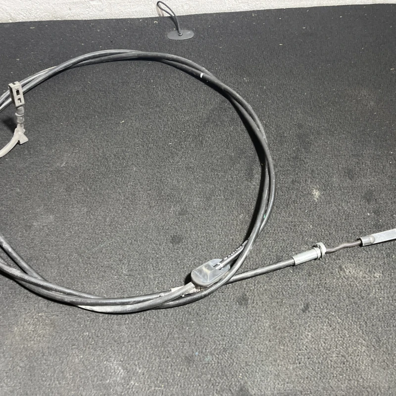Cablu frana de mana Mercedes-Benz 