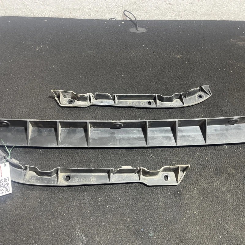 Suport bara spate / Mercedes-Benz R Class W251 facelift 2011 / Caroserie, oglinzi si faruri