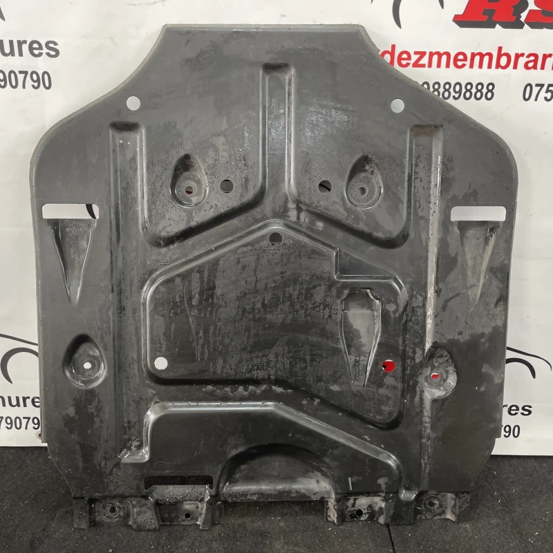 Scut motor Mercedes-Benz 