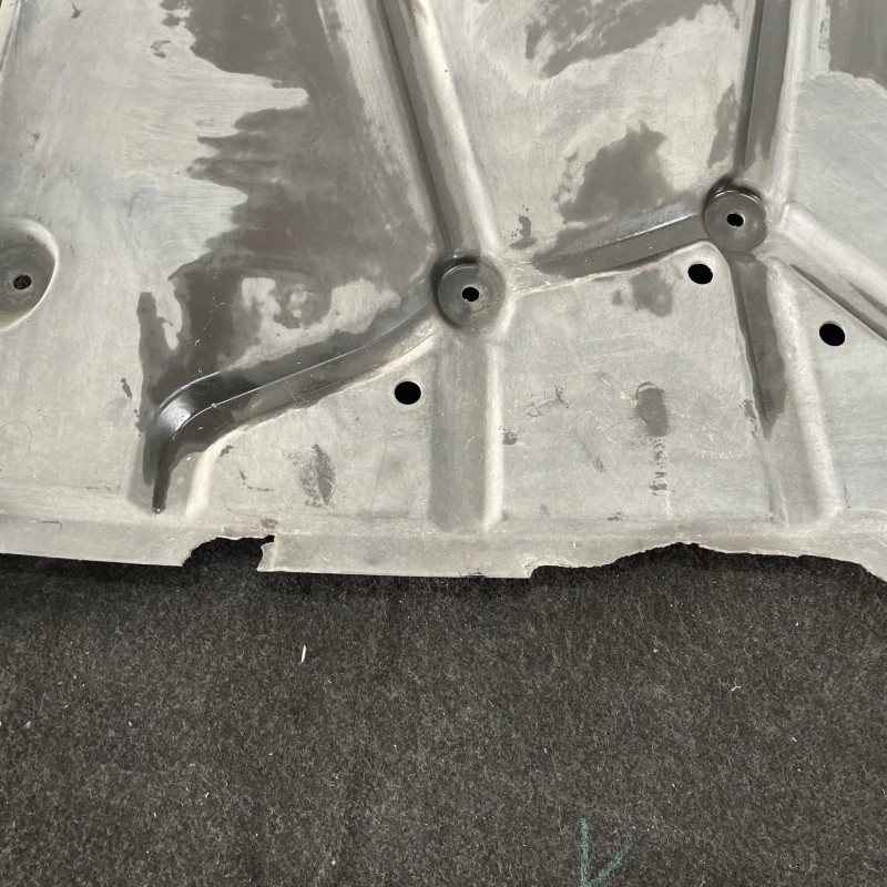 Scut protectie caroserie spate / Mercedes-Benz R Class W251 facelift 2011 / Caroserie, oglinzi si faruri