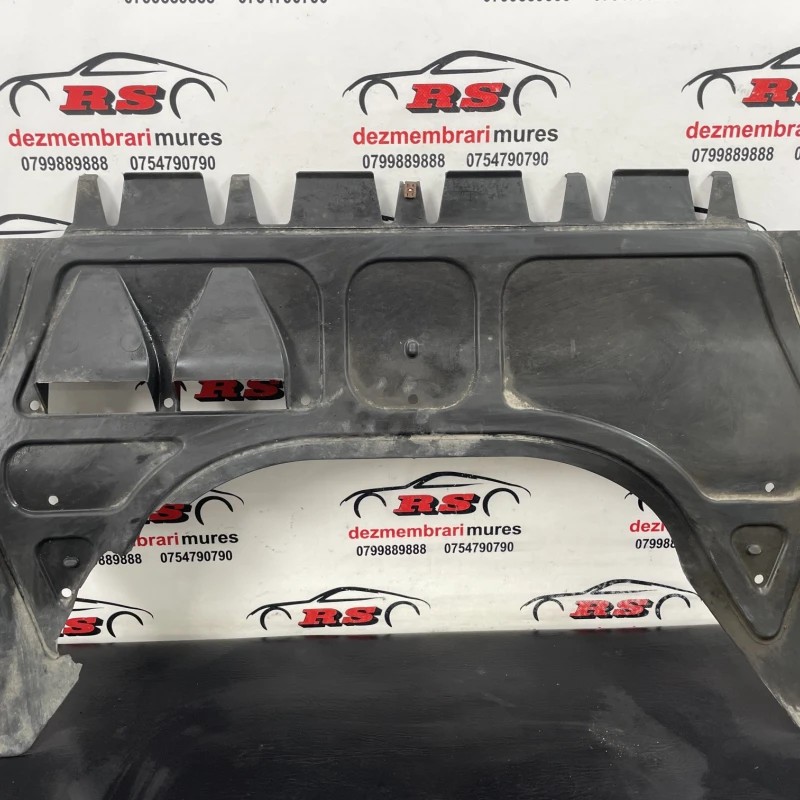 Scut motor / Volkswagen Passat B7 2014 / Caroserie, oglinzi si faruri