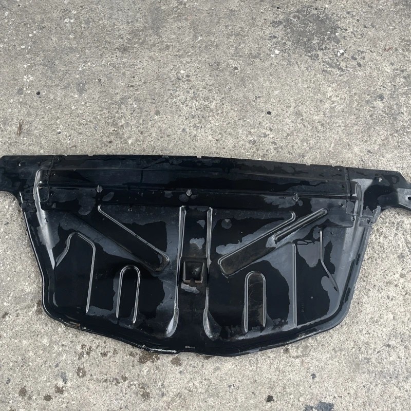 Scut motor bara fata Mercedes-Benz R Class W251 facelift 2011