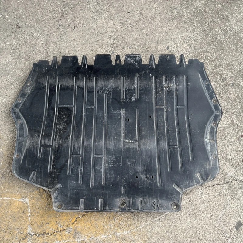 Scut motor Volkswagen Golf MK6 2012