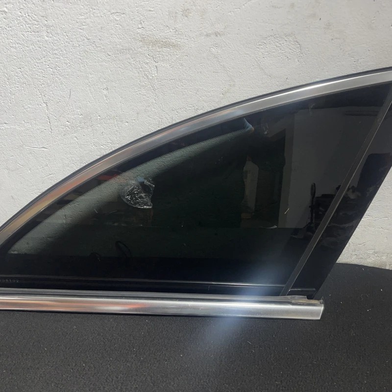 Geam dreapta spate caroserie Mercedes-Benz R Class W251 facelift 2011