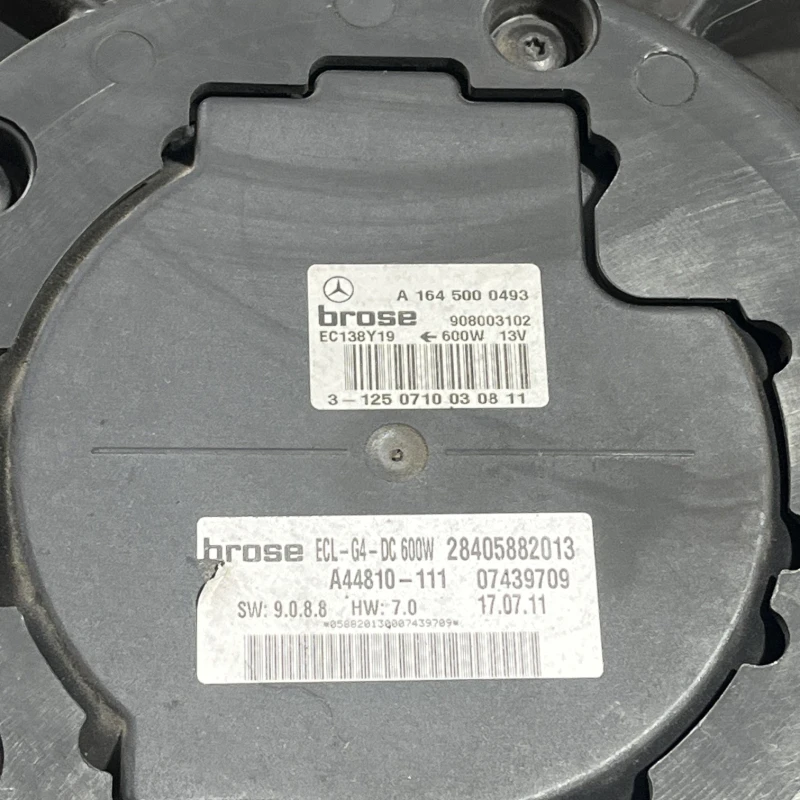 Electroventilator / Mercedes-Benz R Class W251 facelift 2011 / Motor, racire si evacuare