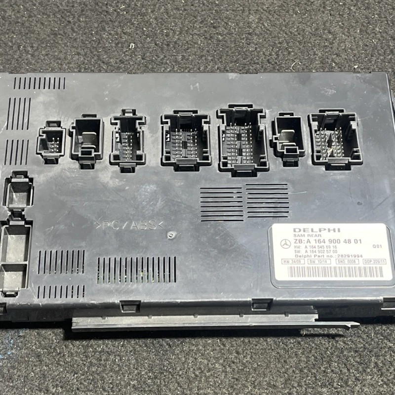 Panou sigurante SAM spate / Mercedes-Benz R Class W251 facelift 2011 / Audio si electronice