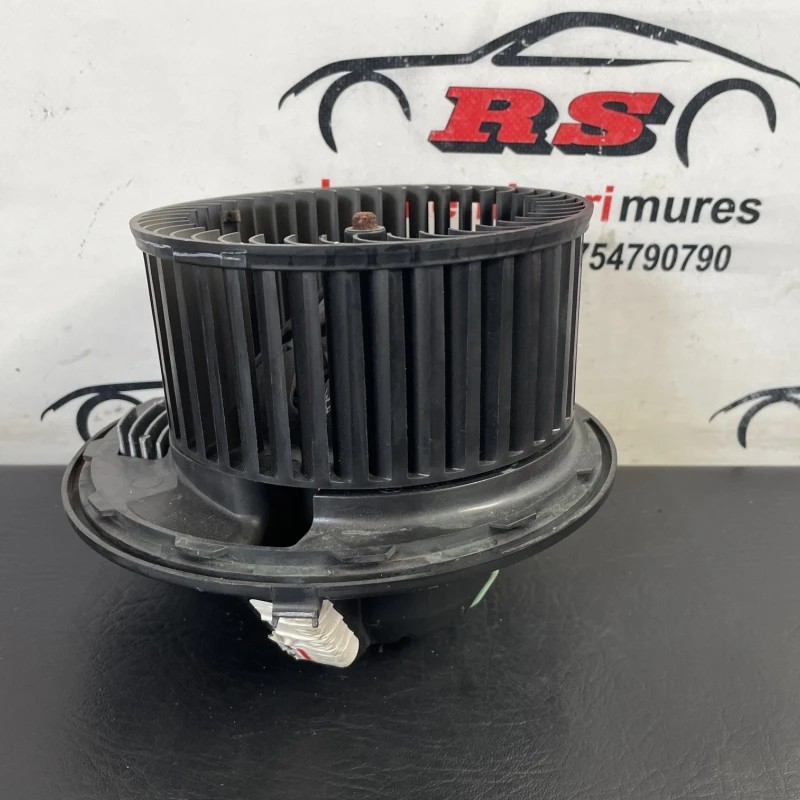 Ventilator aeroterma bord / BMW X3 F25 2011 / Climatizare