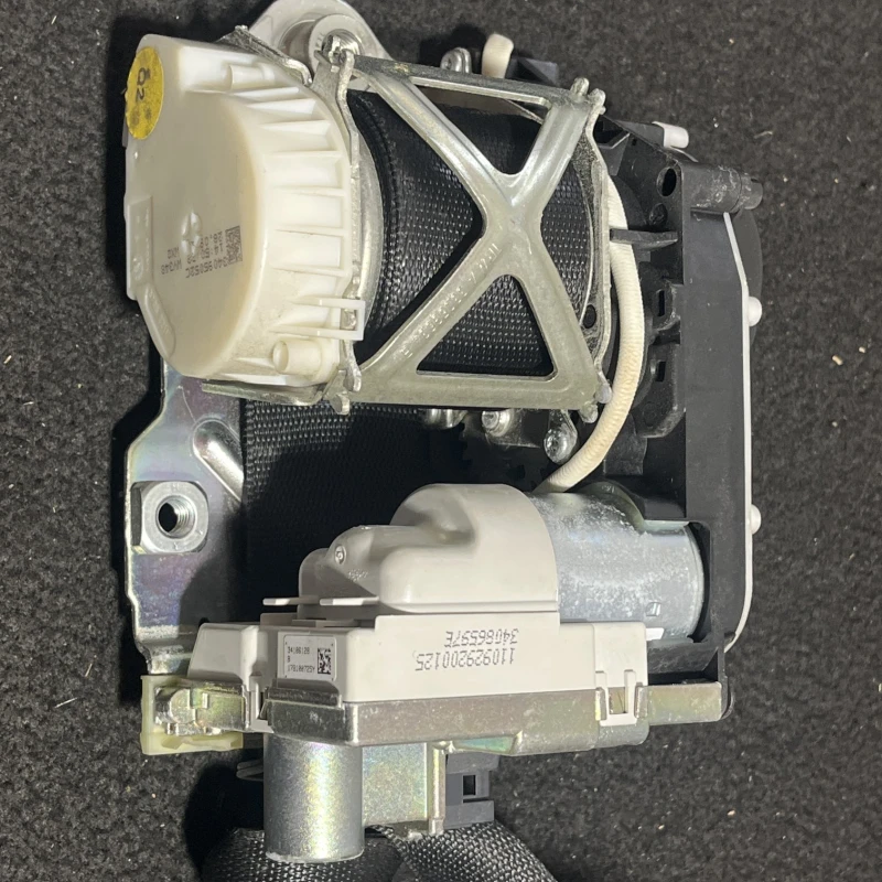 Centura dreapta fata / Mercedes-Benz R Class W251 facelift 2011 / Interior