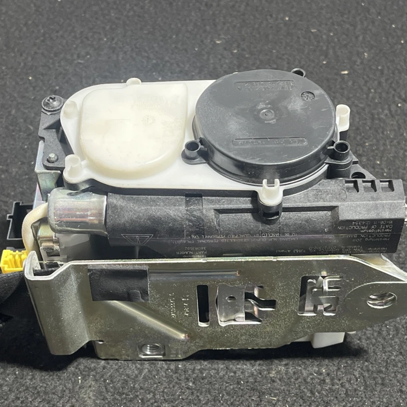 Centura stanga fata / Mercedes-Benz R Class W251 facelift 2011 / Interior