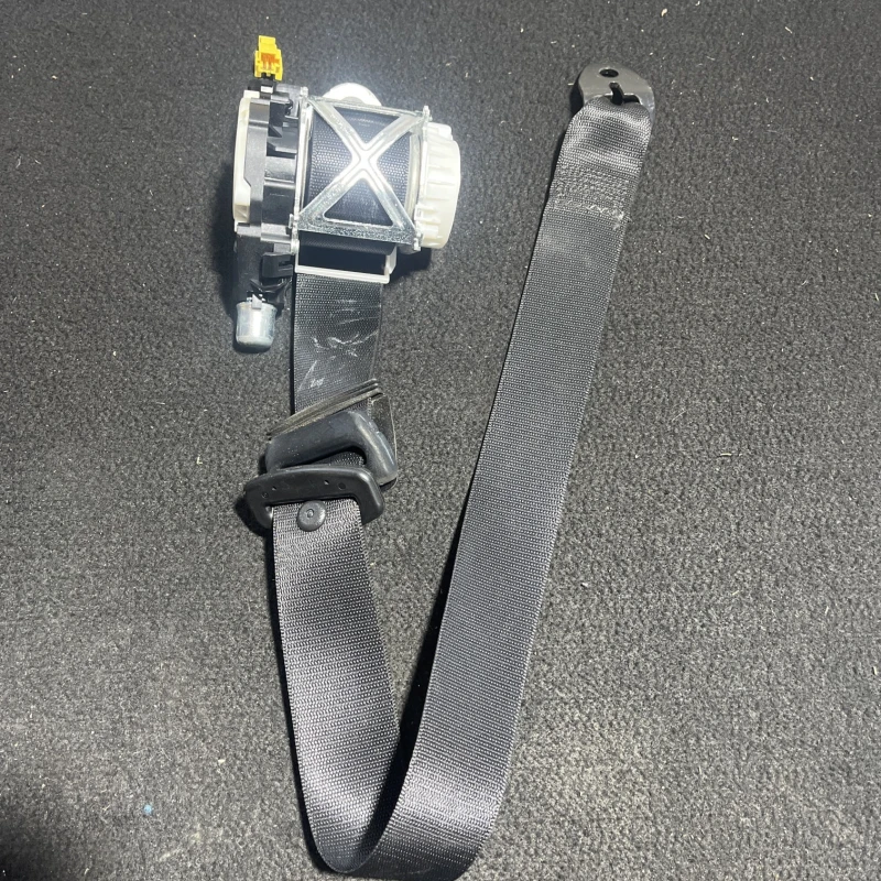 Centura dreapta spate Mercedes-Benz 
